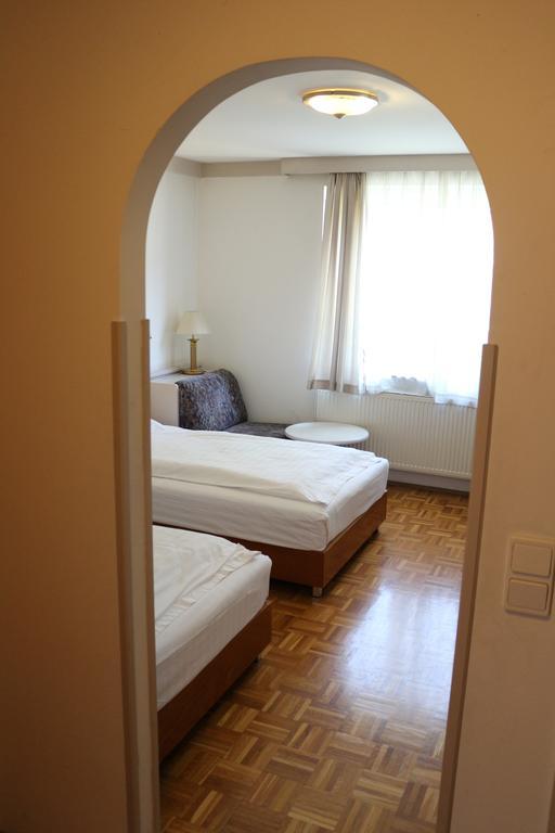 Hotel Wasserpalast Graz Bilik gambar